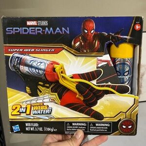 Hasbro Marvel Studio Spider-Man Super‎ Web Slinger Role-Play Toy